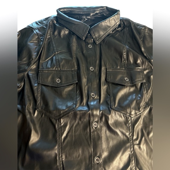 Love Tree Sleek Button Down Top Size Large Black Faux Leather Collared Neckline - Picture 3 of 13